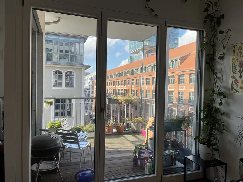 Moderne,  helle 3-Zimmer Wohnung mit Balkon — photo 1